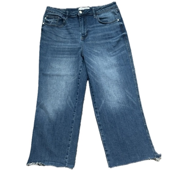 👖🌿 JUDY BLUE Wide Leg Crop Jeans | High Rise Distressed Stretch | Sz 15/32 Plus - Picture 1 of 5